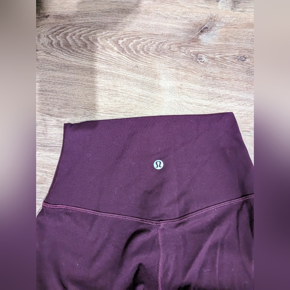Lululemon Capri leggings yoga.size 2 color Red Wine - Picture 3 of 7